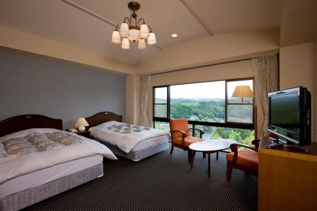 Shorenji Lake Hotel Nabari Exterior photo